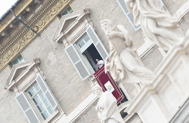 papaangeluspiazzasanpietro11dic2016_0106_resize