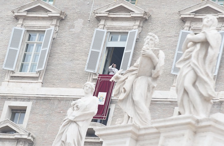 papaangeluspiazzasanpietro11dic2016_0133_resize