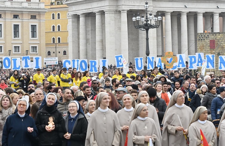 papaangeluspiazzasanpietro11dic2016_0195_resize