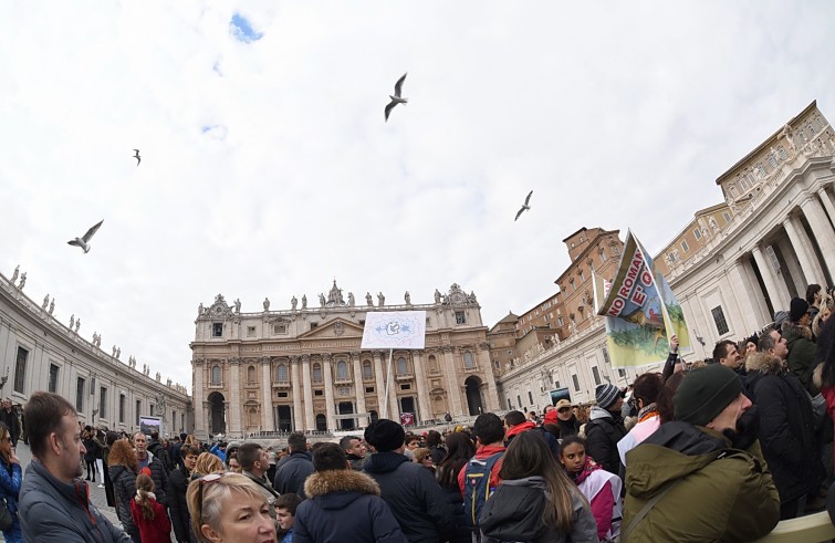 papaangeluspiazzasanpietro11dic2016_0225_resize