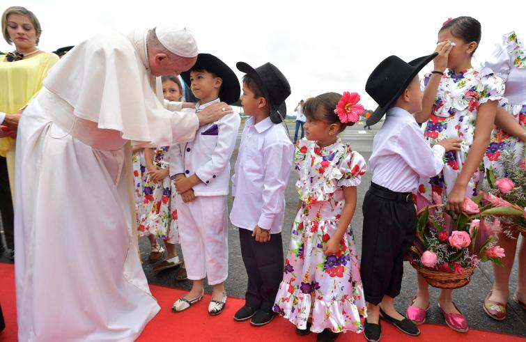 Viaggio Apostolico del Santo Padre In Colombia (6-11 settembre 2017) – 08-09-2017 Arrivo a Villavicencio e trasferimento a Catama