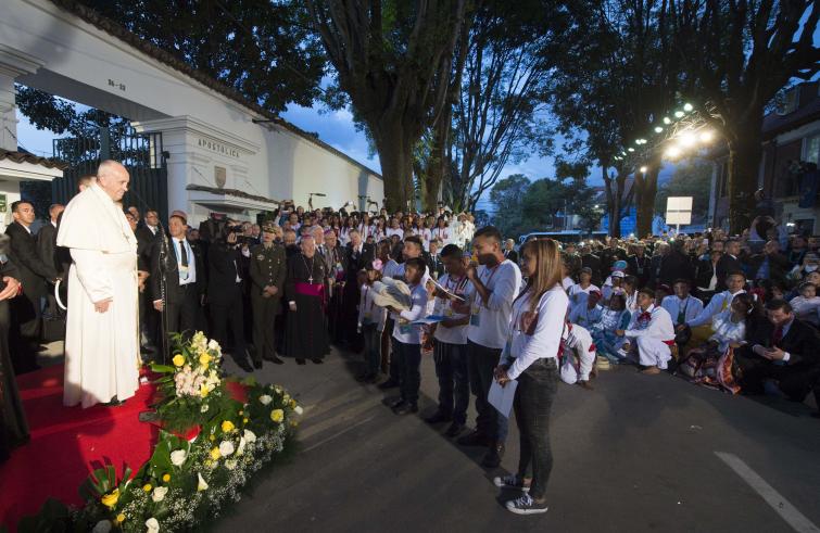 Bogotà, 6 settembre: l'arrivo di Papa Francesco in Colombia presso la Nunziatura