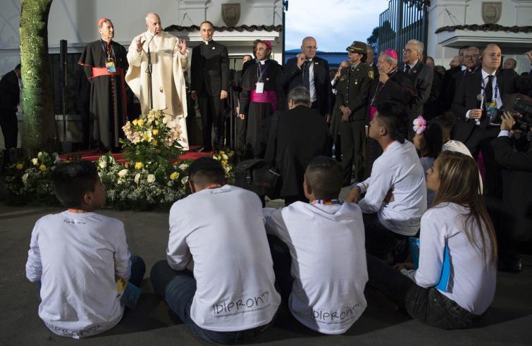 Bogotà, 6 settembre: l'arrivo di Papa Francesco in Colombia presso la Nunziatura