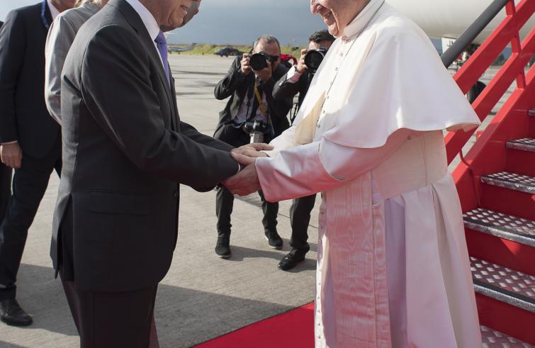 Bogotà, 6 settembre: l'arrivo di Papa Francesco in Colombia