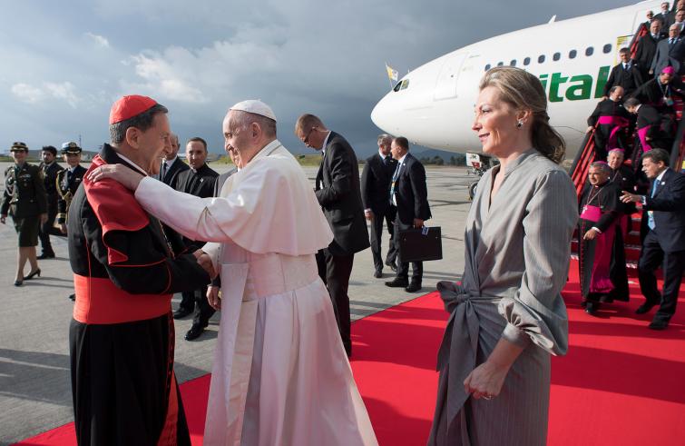 Bogotà, 6 settembre: l'arrivo di Papa Francesco in Colombia